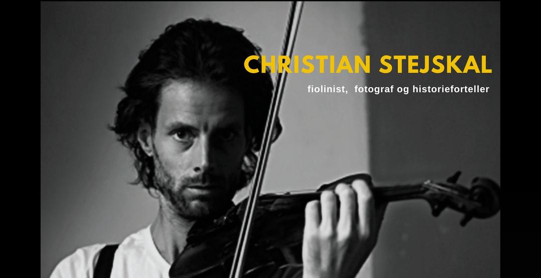 Bilde/illustrasjon for Forestillingen "Mitt nabolag" En pilgrimsreise til fots v/ Christian Stejskal