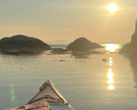 Bilde/illustrasjon for Utleie av havkajakk med utstyr Utleie av havkajakk med utstyr