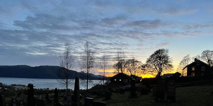 Bilde/illustrasjon for HalloVenn i Halsa kyrke HalloVenn i Halsa kyrke